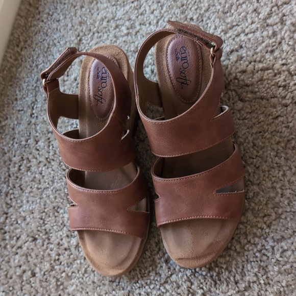 Eurosoft Sadra Wedge Sandals - Picture 1 of 5